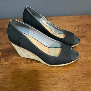 Black Tom wedges